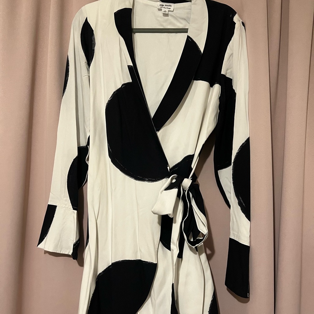 Black and White Wrap Dress with Tie Closure